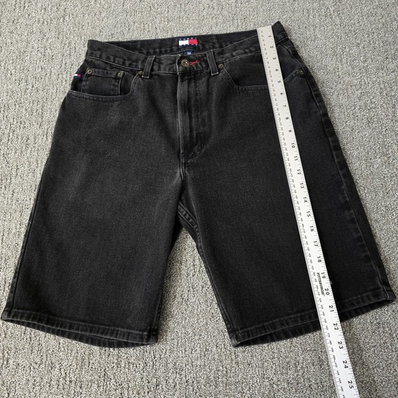 Vintage Y2K Tommy Hilfiger Black Denim Jean Shorts Mens 32 Skater Street Jorts - Picture 4 of 10
